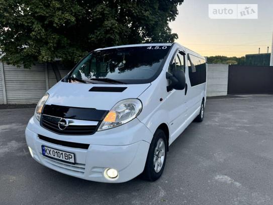 Opel Vivaro 2008г. в рассрочку