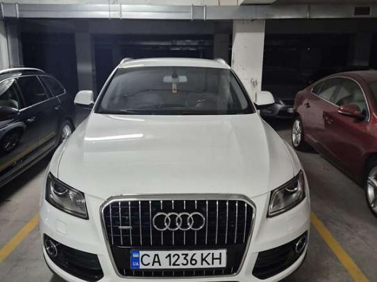 Audi Q5 2015г. в рассрочку