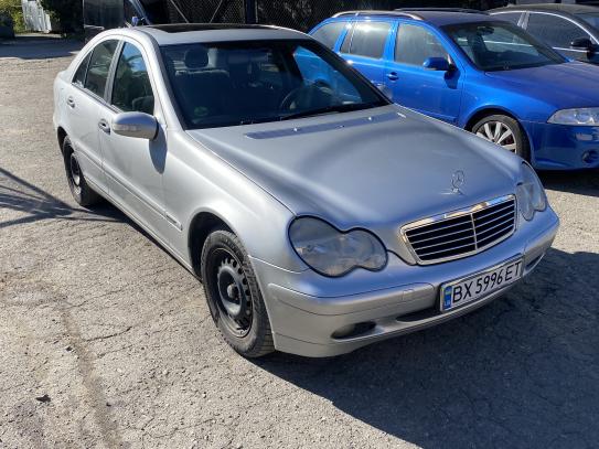 Mercedes-benz C 180 2002р. у розстрочку