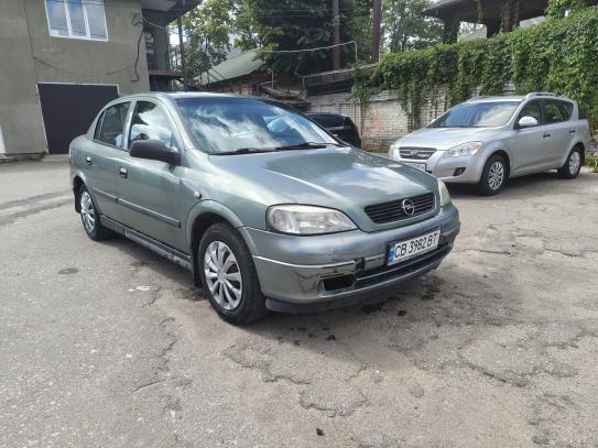 Opel Astra                           2006г. в рассрочку