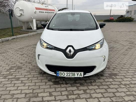 Renault Zoe 2018г. в рассрочку