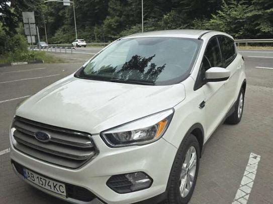 Ford Escape
                          2017г. в рассрочку