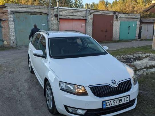 Skoda Octavia                         2015г. в рассрочку