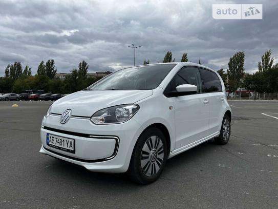 Volkswagen E-up 2015р. у розстрочку