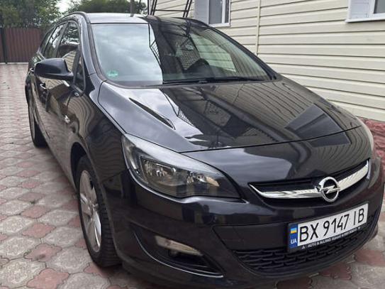 Opel Astra                           2015г. в рассрочку