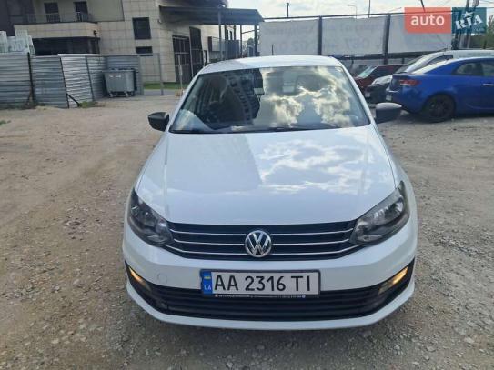 Volkswagen Polo                            2017г. в рассрочку