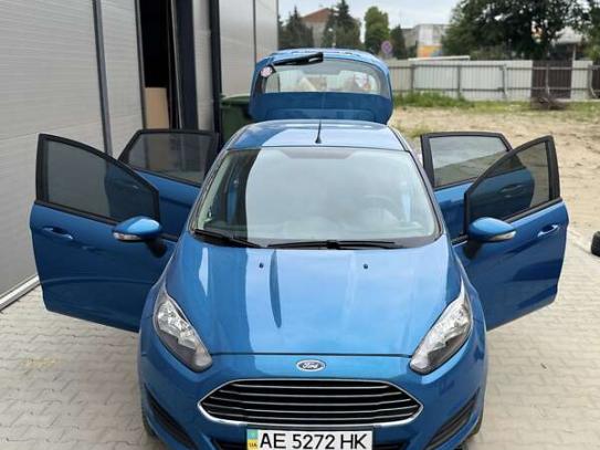 Ford Fiesta                          2013г. в рассрочку