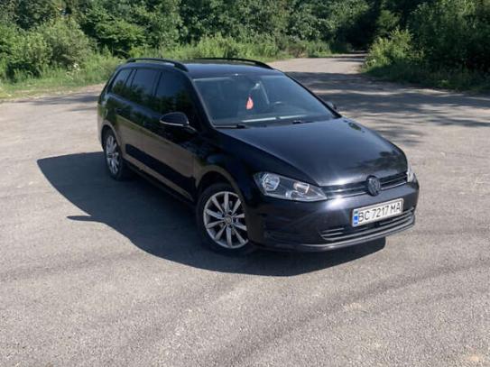 Volkswagen Golf 2015г. в рассрочку