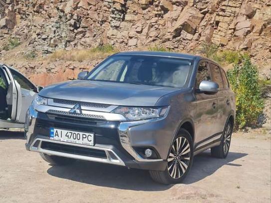 Mitsubishi Outlander 2020г. в рассрочку