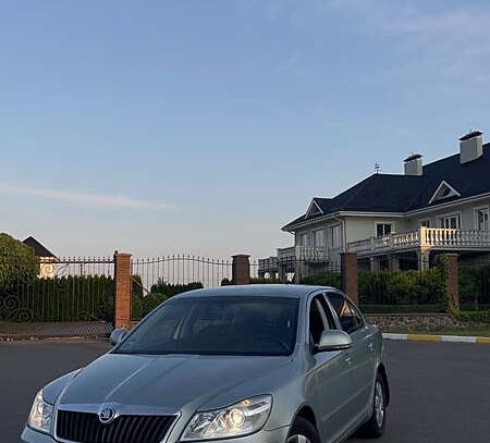 Skoda Octavia                         2011г. в рассрочку