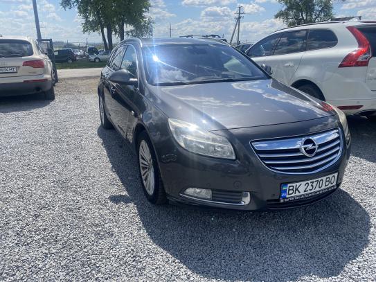 Opel Insignia                        2012г. в рассрочку
