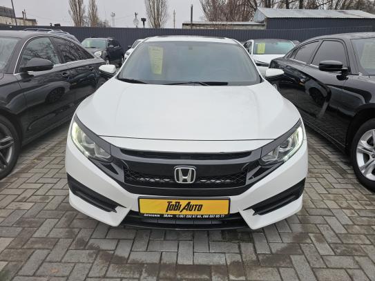 Honda Civic                           2016г. в рассрочку