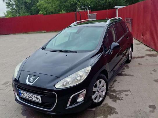 Peugeot 308                             2011г. в рассрочку