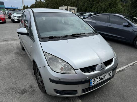 Mitsubishi Colt 2005р. у розстрочку