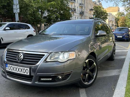 Volkswagen Passat 2005г. в рассрочку