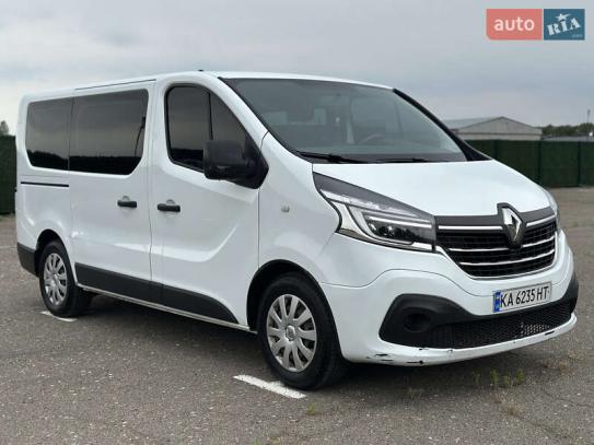Renault Trafic                          2016г. в рассрочку