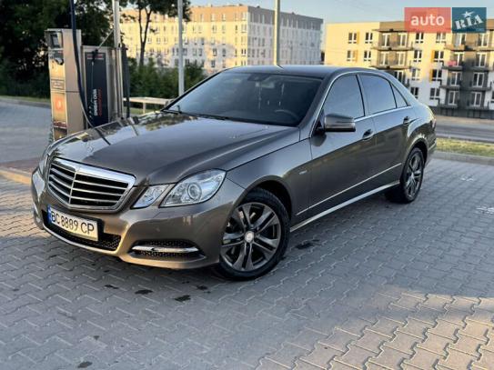 Mercedes-benz E-class                         2012г. в рассрочку
