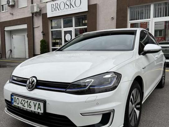 Volkswagen E-golf 2017р. у розстрочку