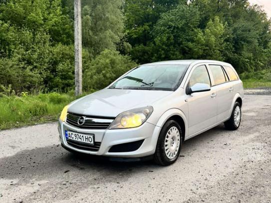 Opel Astra
                           2009г. в рассрочку