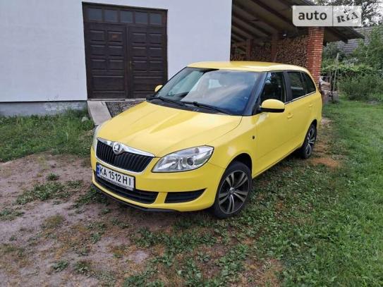 Skoda Fabia 2013р. у розстрочку