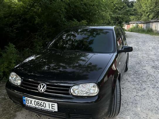 Volkswagen Golf
                            2001г. в рассрочку