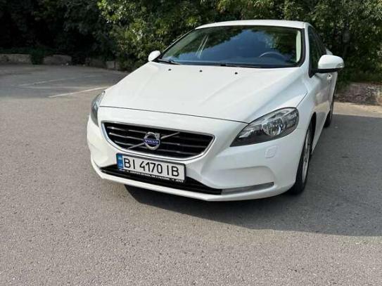Volvo V40
                             2013г. в рассрочку