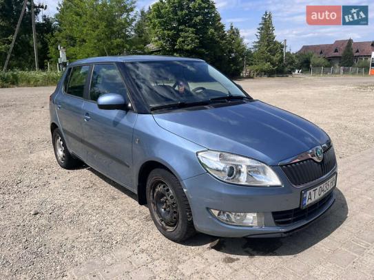 Skoda Fabia                           2011г. в рассрочку