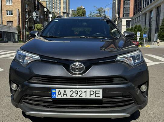 Toyota Rav4                            2016г. в рассрочку