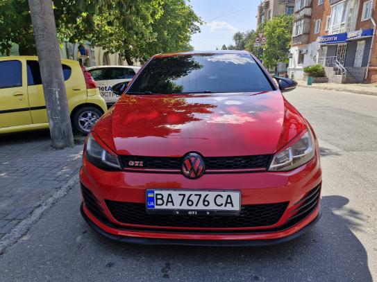 Volkswagen Golf
                            2014г. в рассрочку