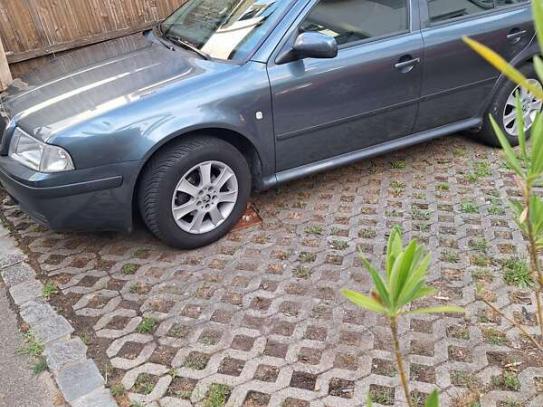 Skoda Octavia 2005г. в рассрочку