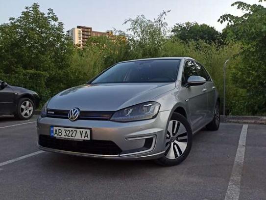 Volkswagen E-golf                          2015г. в рассрочку