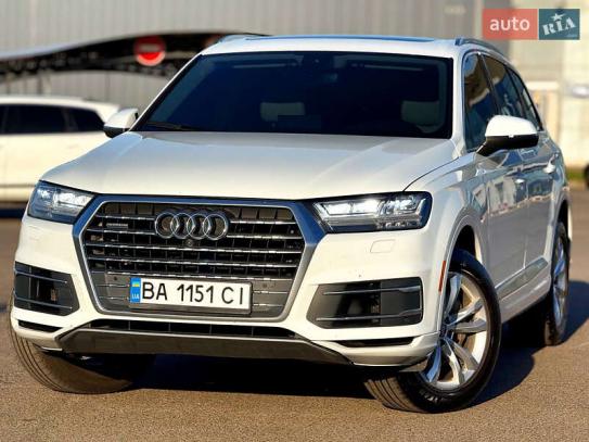 Audi Q7                              2017г. в рассрочку