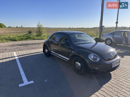 Volkswagen Beetle
                          2015г. в рассрочку