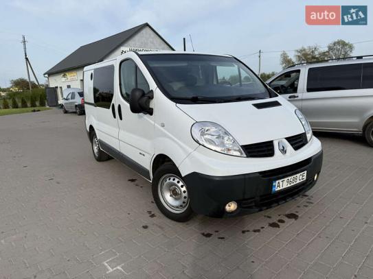 Renault Trafic                          2014г. в рассрочку