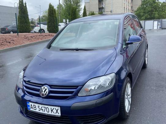 Volkswagen Golf plus                       2005г. в рассрочку