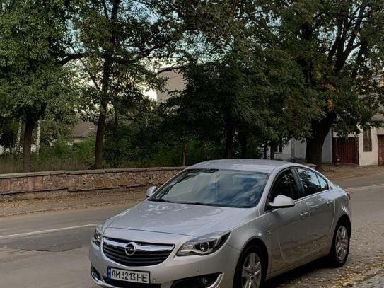 Opel Insignia                        2015г. в рассрочку