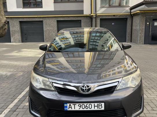 Toyota Camry                           2014г. в рассрочку