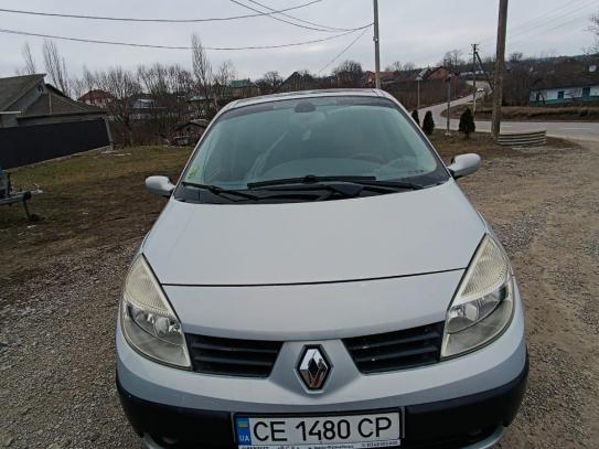 Renault Megane scenic                   2004г. в рассрочку