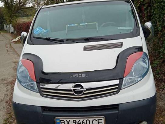 Opel Vivaro 2010г. в рассрочку