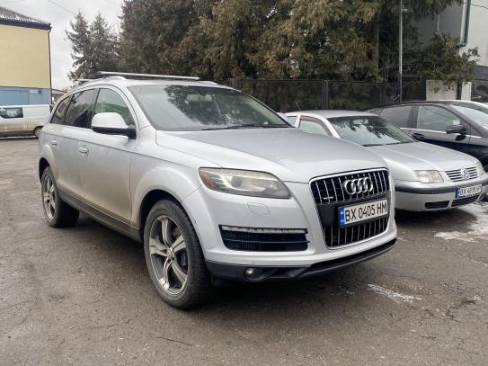 Audi Q7
                              2010г. в рассрочку