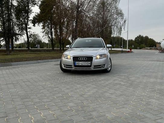 Audi A4 2005г. в рассрочку