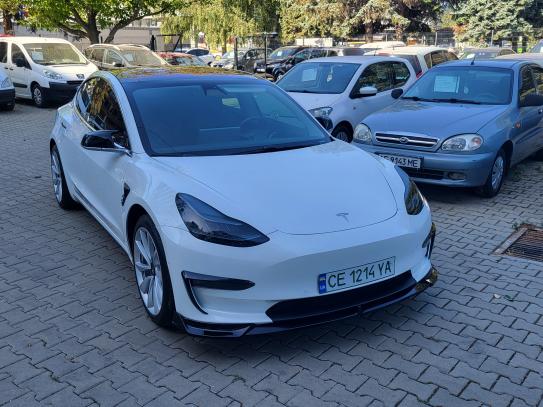 Tesla Model 3 2019р. у розстрочку