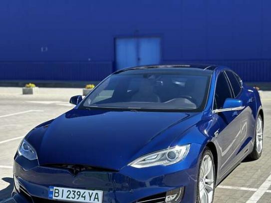 Tesla Model s 2015р. у розстрочку