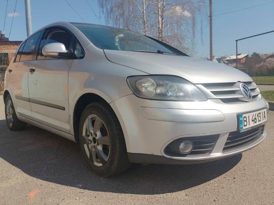 Volkswagen Golf plus                       2005г. в рассрочку