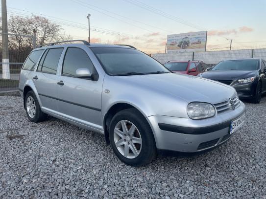 Volkswagen Golf                            2001г. в рассрочку