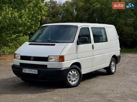 Volkswagen Transporter 2001р. у розстрочку