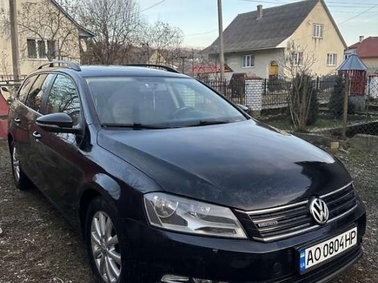 Volkswagen Passat 2011р. у розстрочку