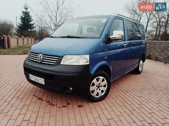 Volkswagen Transporter 2003г. в рассрочку