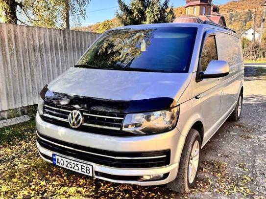 Volkswagen Transporter
                     2015г. в рассрочку