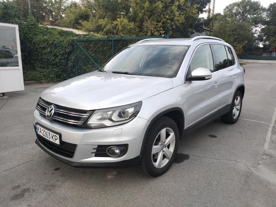 Volkswagen Tiguan 2012р. у розстрочку